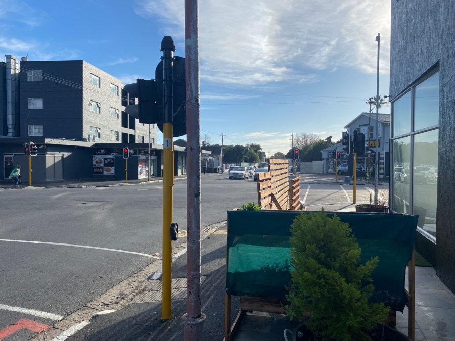 To Let commercial Property for Rent in Claremont Western Cape